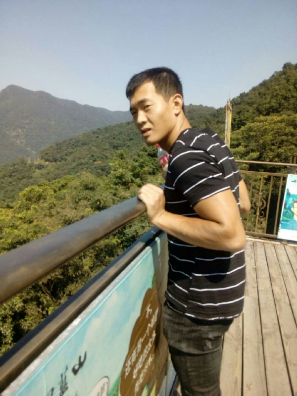 小卢的第一张照片--长汀征婚网