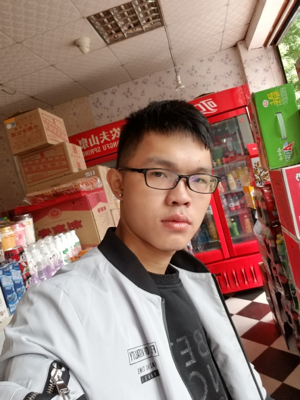 柒年的第一张照片--长汀征婚网