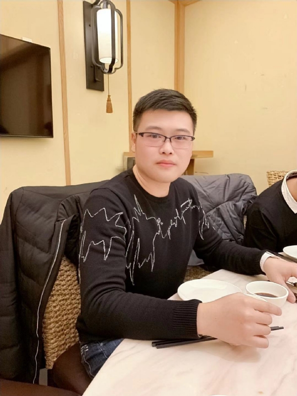 YIDA的第一张照片--长汀征婚网