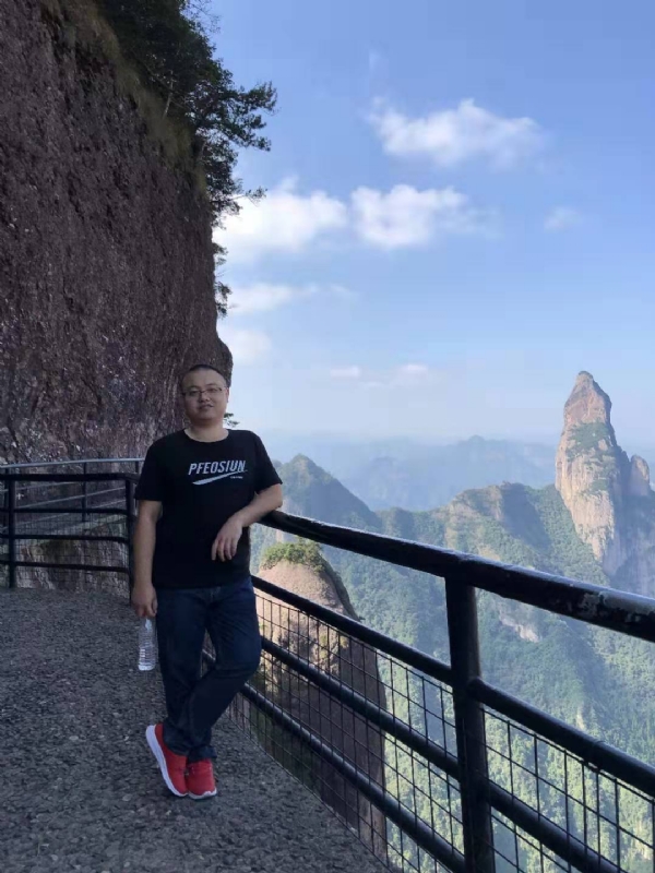 不杵于物的第一张照片--长汀征婚网