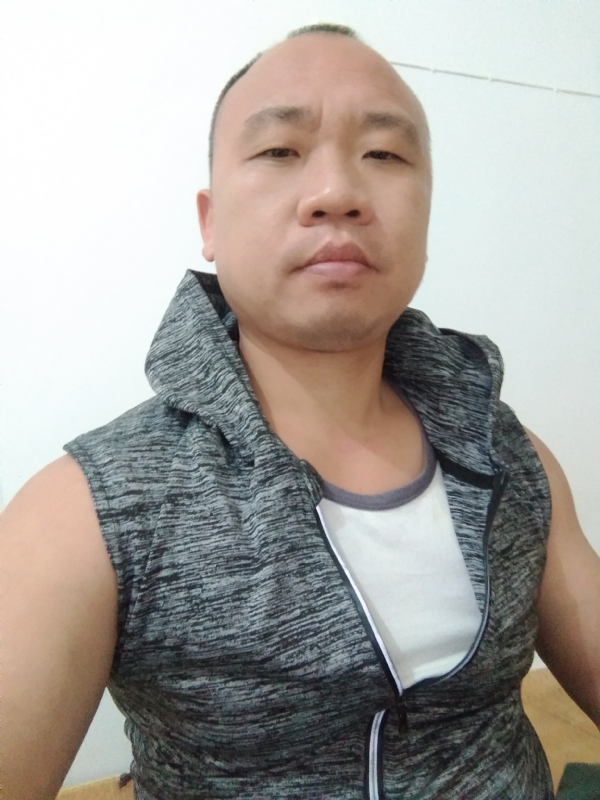 whm的第一张照片--长汀征婚网