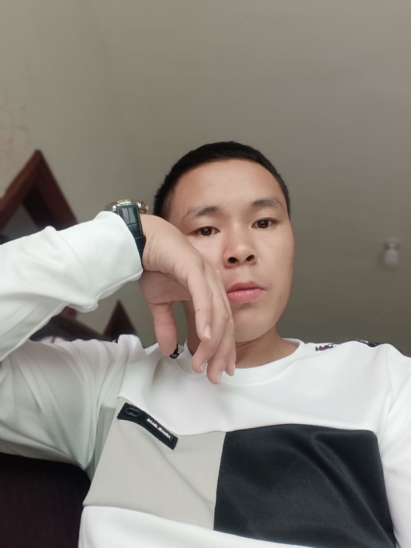 冷漠的第一张照片--长汀征婚网