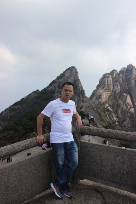 猩猩巨呃的第三张照片--长汀征婚网