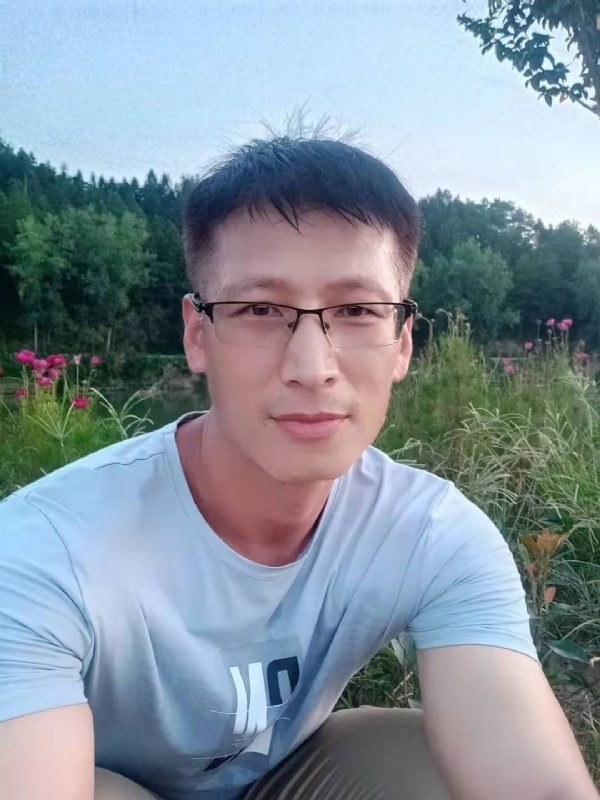 零零柒的第一张照片--长汀征婚网