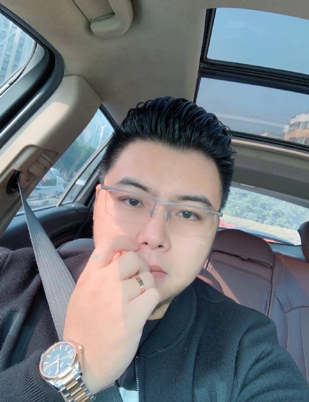 把苹果咬哭的第一张照片--长汀征婚网