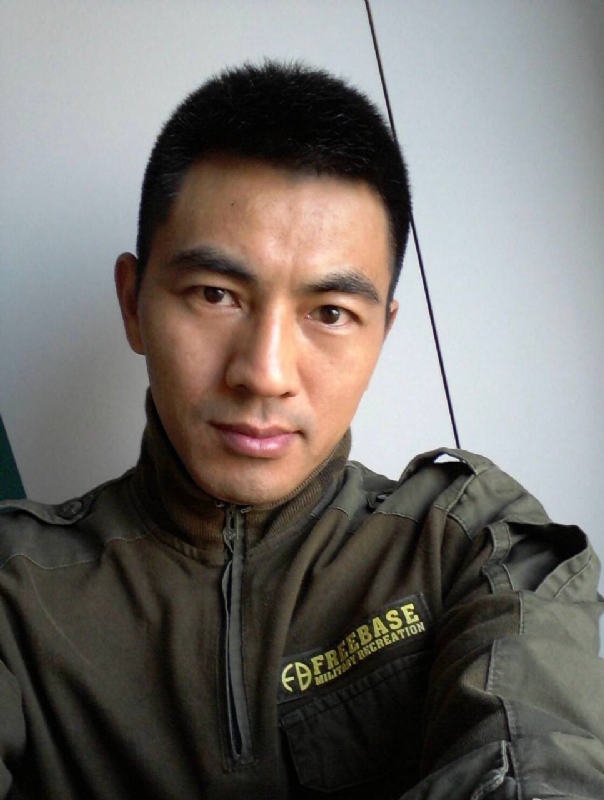 鐵血柔情的第一张照片--长汀征婚网