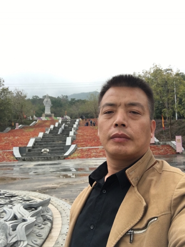 开心的松鼠的第一张照片--长汀征婚网