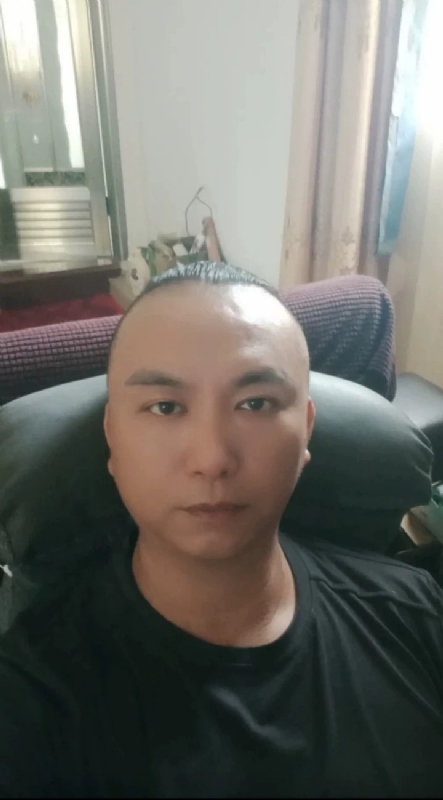 施逸森的第一张照片--长汀征婚网