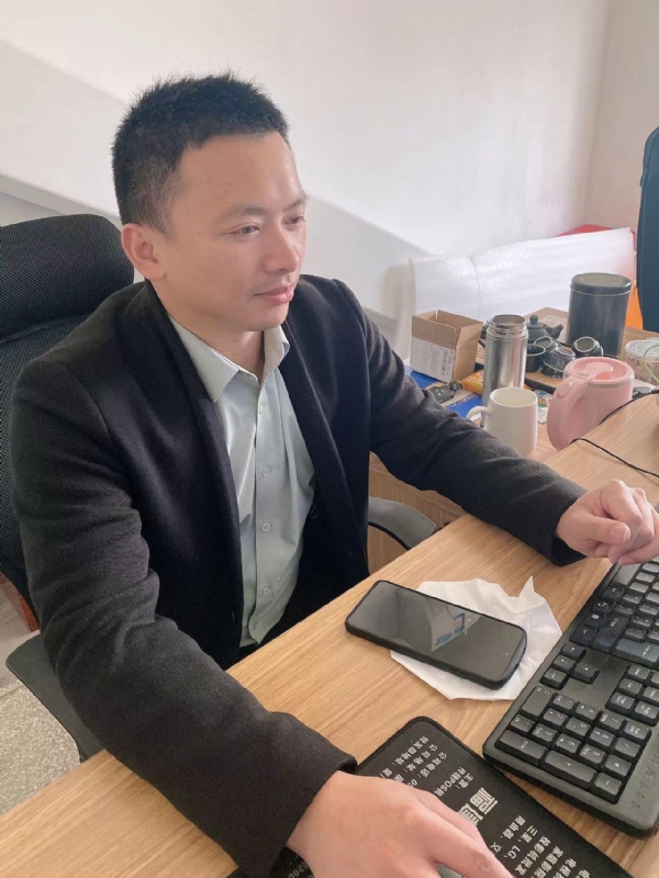 落叶知秋的第一张照片--长汀征婚网