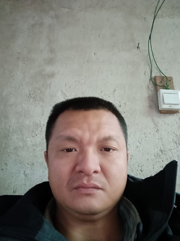 兰成龙的第三张照片--长汀征婚网